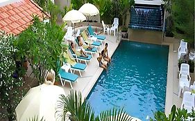 Sansuk Gay Sauna And Guesthouse